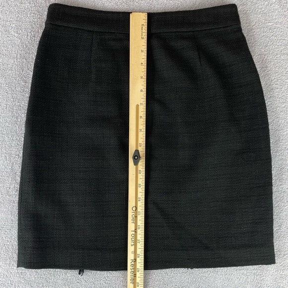 Karl Lagerfeld Fringe Mini Skirt Women's Size 2 Buckle Black Six Buttons Office - Picture 11 of 12